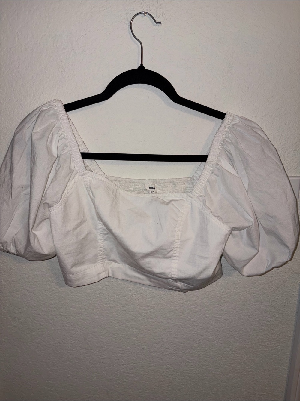 White Puff-Sleeve Crop Top Aerie